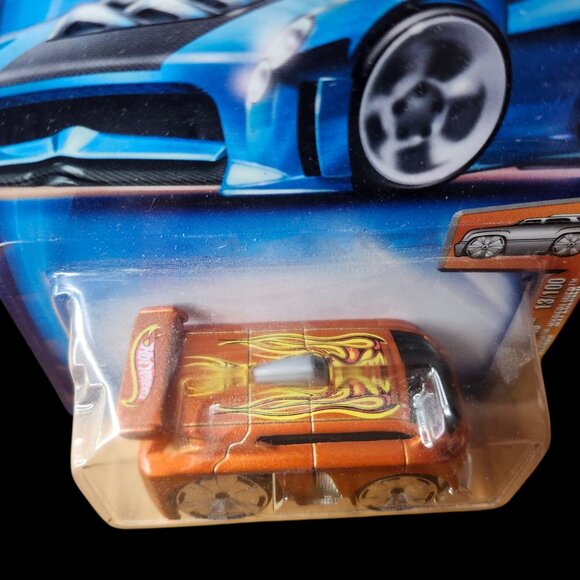 🆕️ HOT WHEELS 2004 Blings Hyperliner - Picture 4 of 6